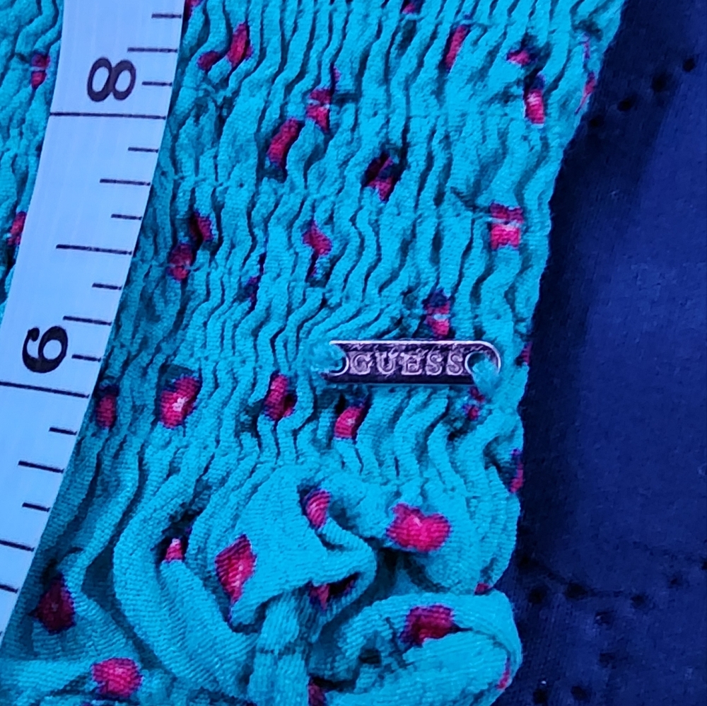 Y2k Cottagecore "Guess" Smocked Crop Top. - Picture 10 of 11